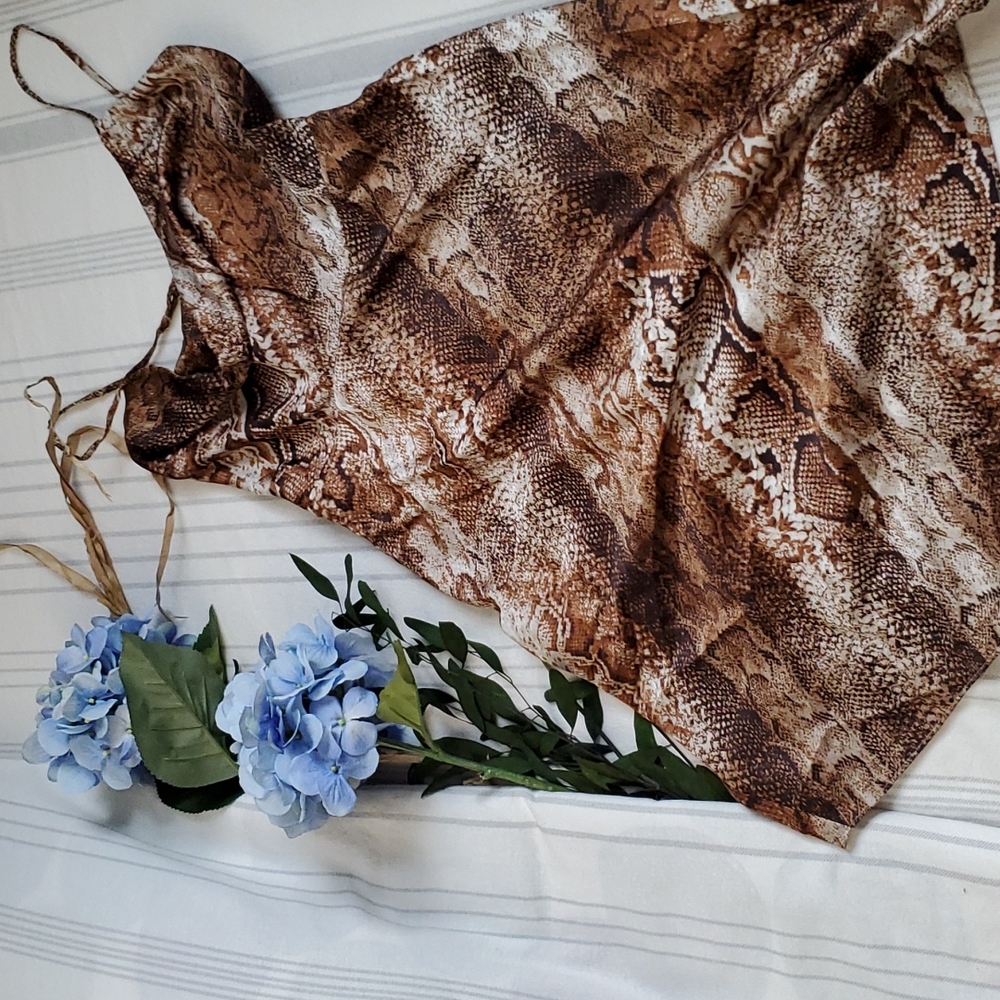 Snake print dress shawl neck